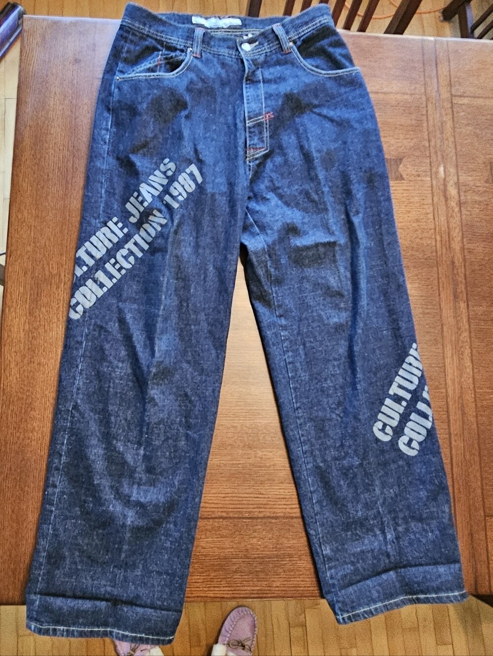 Culture Jeans Vintage Spell Out On Pant leg 34X32